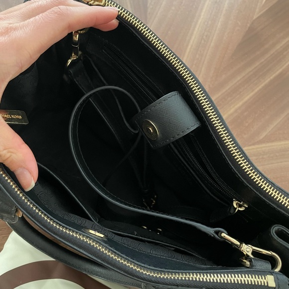 Michael Kors Sutton Medium Black Saffiano Leather Satchel - Picture 3 of 4